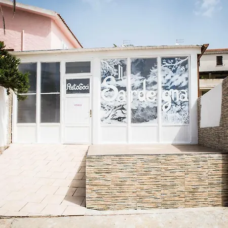 Alojamento de Acomodação e Pequeno-almoço Diana Affitta Stintino